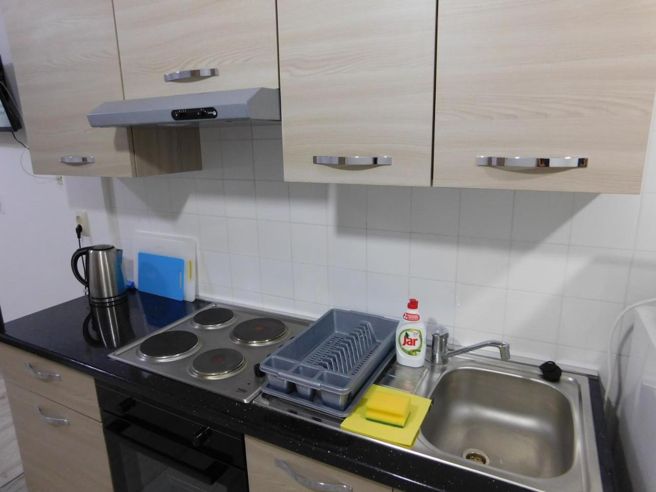 Apartments Leo Janjina エクステリア 写真
